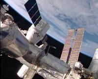 SpaceX Dragon cargo ship arrives at space station