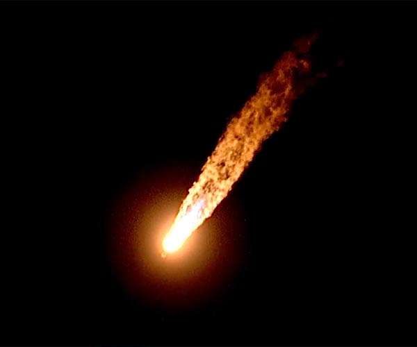 SpaceX successfully launches into space carrying 60 more Starlink satellites