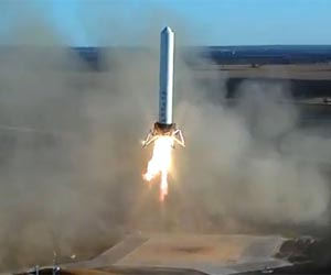 US Firm Launches Reusable Space Rocket