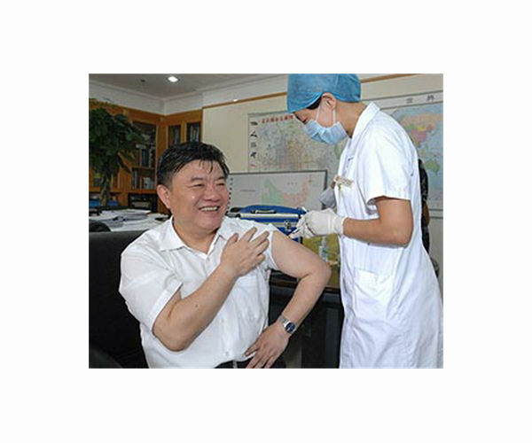 Berlin says supplying Germans in China with mRNA jabs
