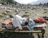 Quake Aid Arrives From Around World