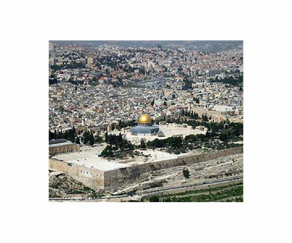 Prayers and applause: two sides of Jerusalem react to Iran missiles