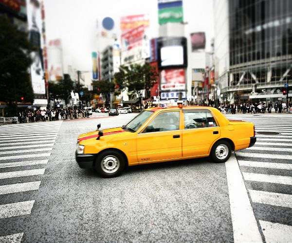 Honda, GM plan driverless taxis in Tokyo in 2026