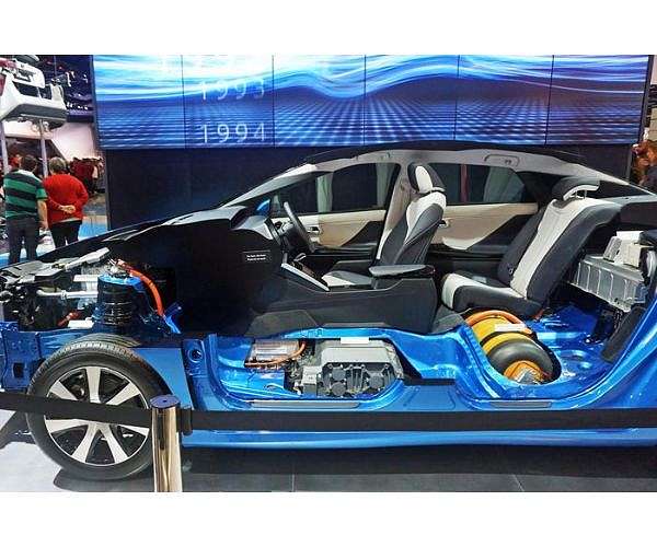 New recipes for better solar fuel production