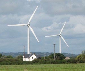 No Evidence of Residential Property Impacts Near Wind Turbines