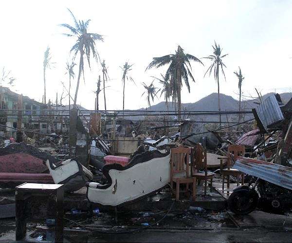 Taiwan cleans up after Typhoon Krathon batters south