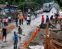 Three dead, thousands flee as storm hits southern Philippines