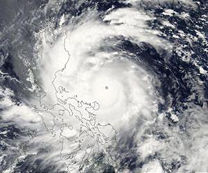 Mass evacuations in Vietnam for typhoon Nari