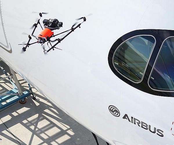 Airbus tails Boeing in Farnborough jet orders tussle