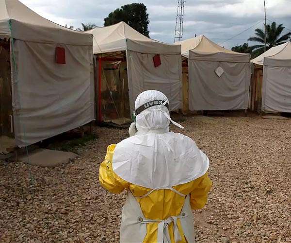 'Death every day': Fear and fortitude in Uganda's Ebola epicentre