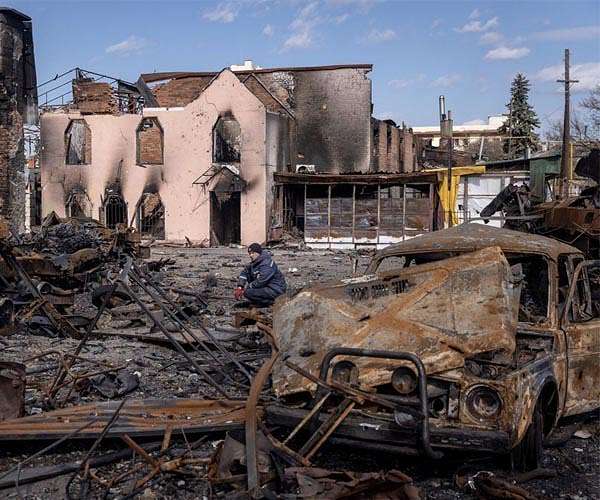 Russian strike kills 16 in east Ukraine market, officials say