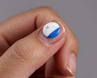 World's smallest wearable device warns of UV exposure, enables precision phototherapy