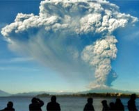 Atmospheric signs of volcanic activity could aid search for life