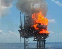 Fire on leaking oil rig off Australian coast: officials