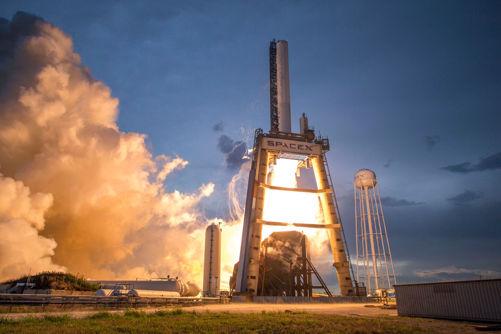 Inspiration4 crew Dragon capsule